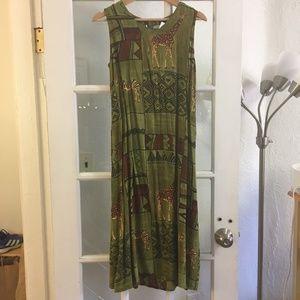 La Cera Green Giraffe Pattern Midi Shift Dress